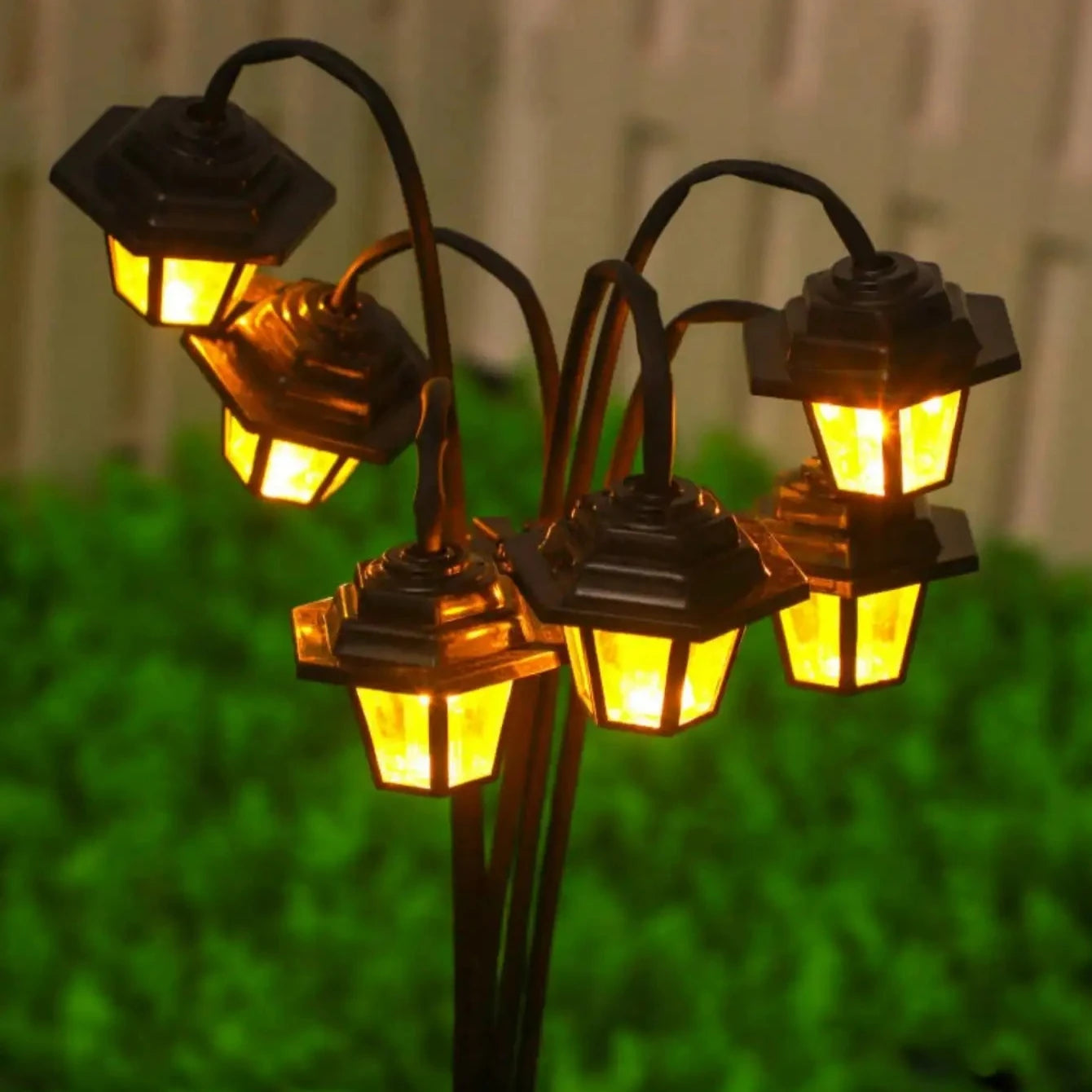 Retro Solar Garden Lamp – Vintage Lantern Outdoor Decorative Light
