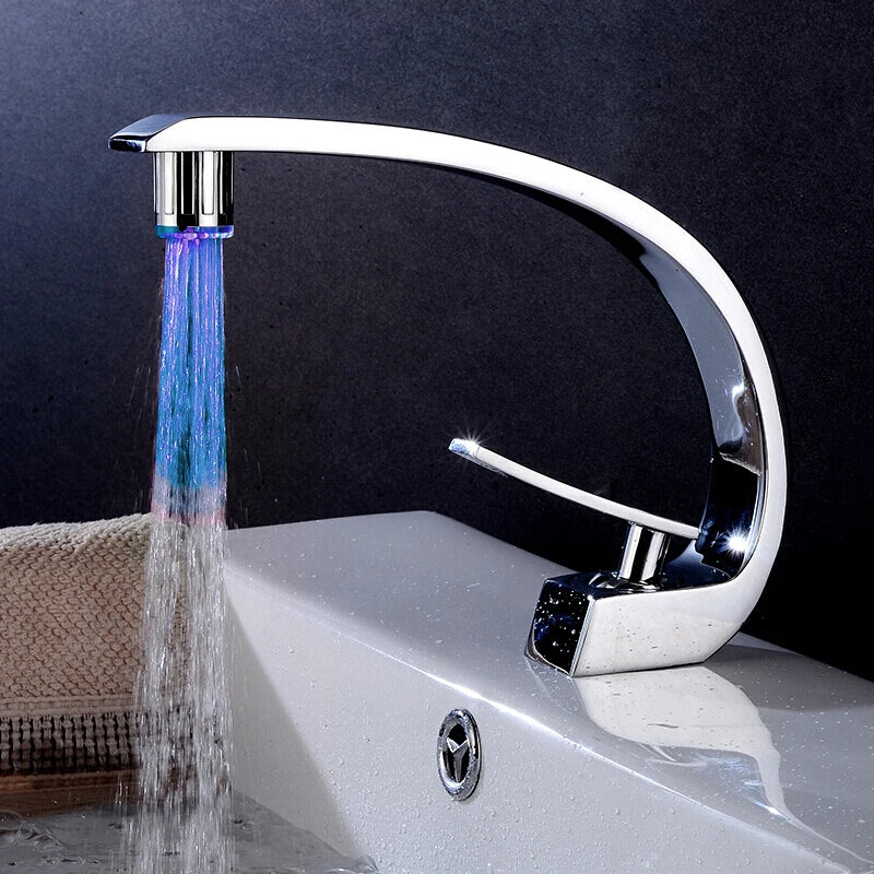 LED Faucet Light – Temperature-Sensitive Color Changing Nozzle for Bathroom & Kitchen
