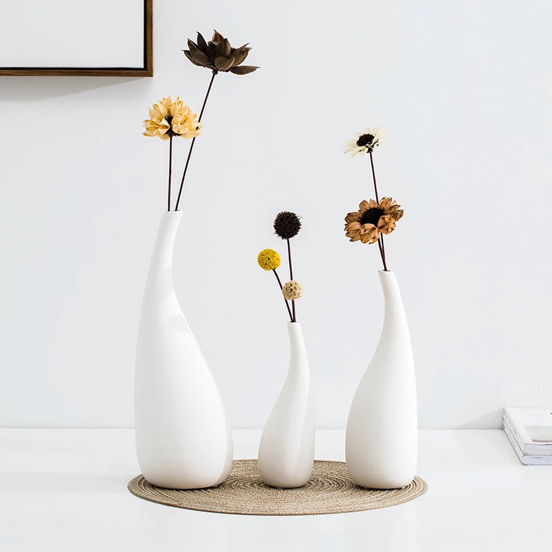 White Ceramic Matte Vase – Minimalist Home Decor for Dried Flowers & Centerpieces