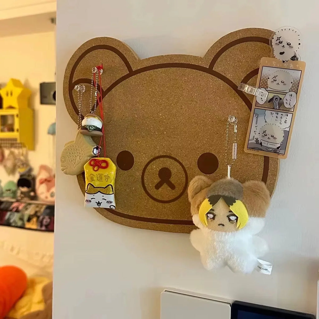 Rilakkuma Ayı Keçe Duvar Panosu – Çocuk Odası Dekor Sticker