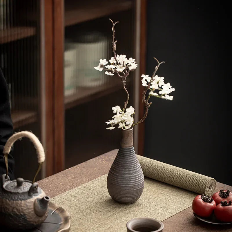 Handcrafted Ceramic Vase – Modern Minimalist Home Décor