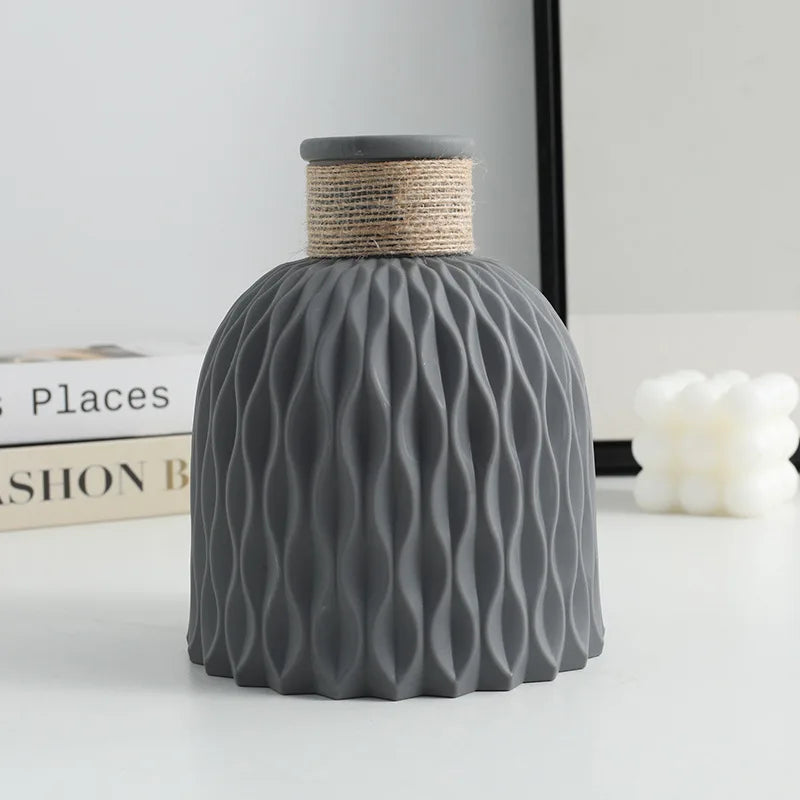 Scandinavian Minimalist Vase – Nordic Home Decor for Dried & Fresh Flowers