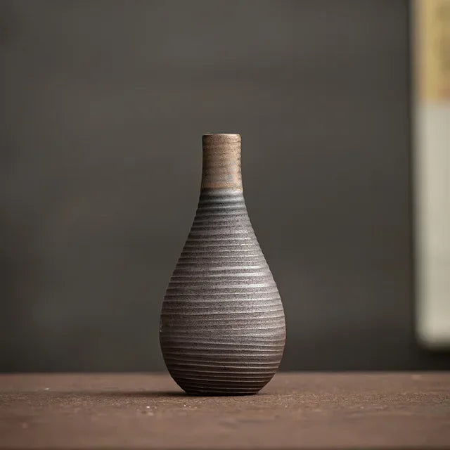 Handcrafted Ceramic Vase – Modern Minimalist Home Décor